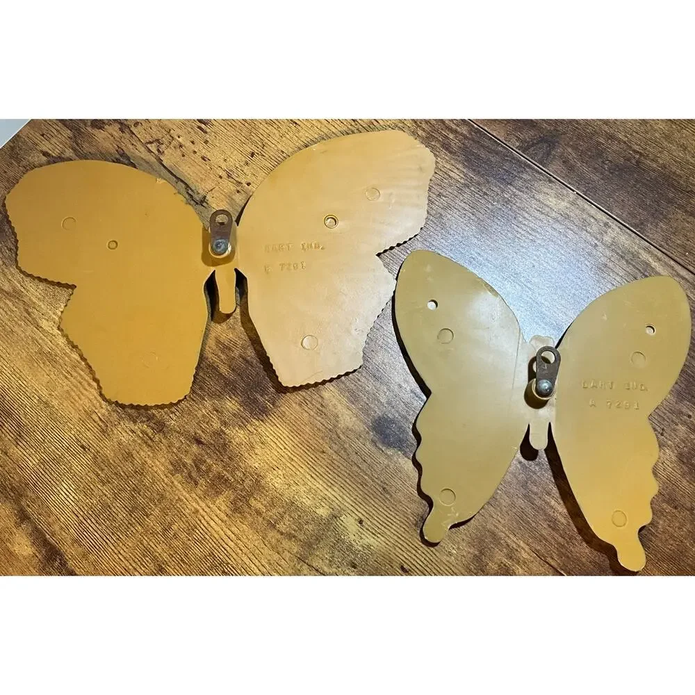 Vintage Retro Set of 2 MCM Butterflies Wall Decor Hanging Plastic B7291Gold Tone